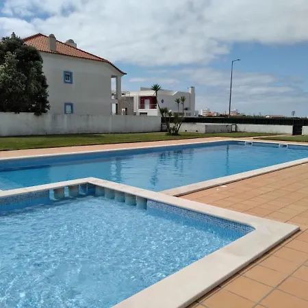 Palmeiras - T1 Com Piscina Apartment *