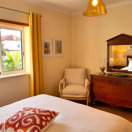 Palmeiras - T1 Com Piscina Baleal